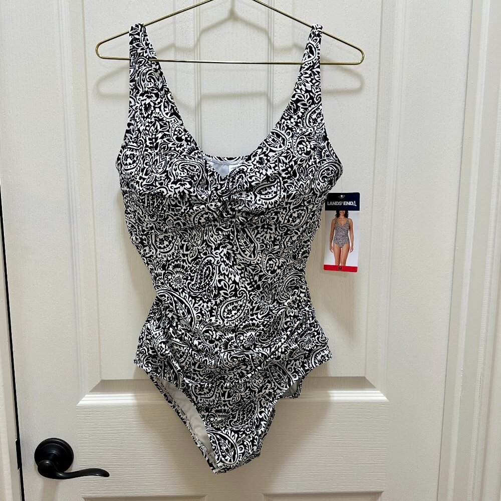 Lands' End One Piece Swimsuit Size M Paisley Printed UPF 50 Sun Protection New